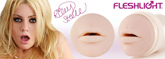 Riley Steele mouth - Swallow texture